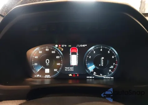 2017 Volvo Xc90 T5 R-Design from USA, damaged, VIN YV4102XM3H1124453